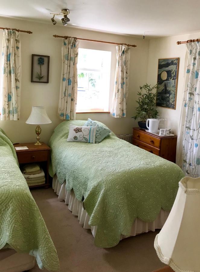 High Mead Bed & Breakfast Woodsford Exterior photo
